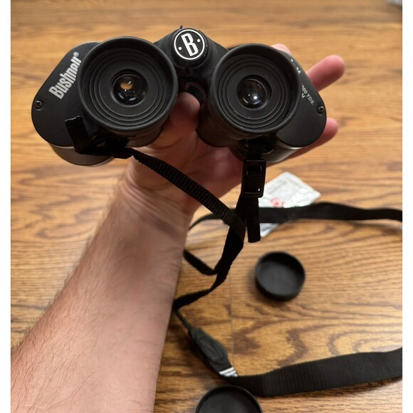 Bushnell Insta Focus 7 X 35 Binoculars 420 FT AT 1000 Yds Field 8 Case Strap - Picture 6 of 7